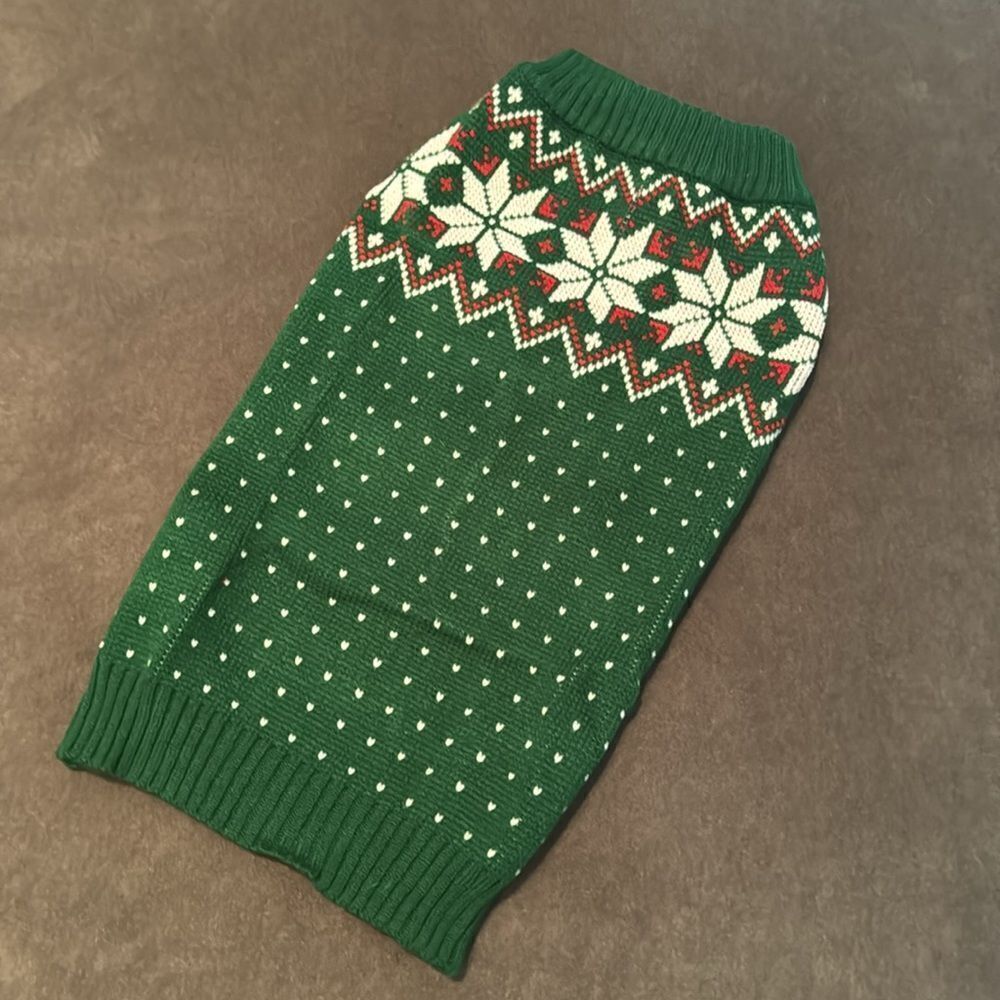 Dog Pet Holiday Turtleneck Pullover Sweater Green with Snowflakes Size XL NEW